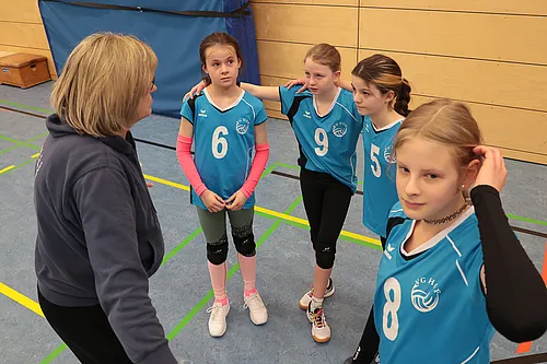 U13