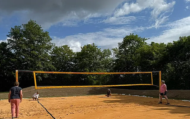 Beachplätze sind soweit fertig ! Jetzt fehlt nur noch eine Hütte ...