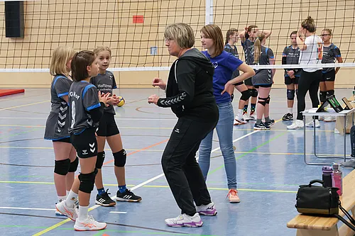 U13