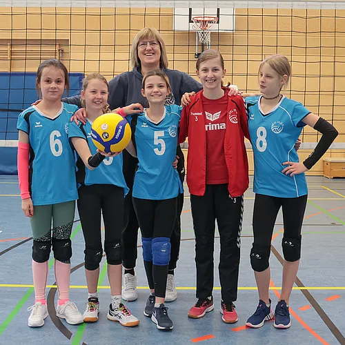 U13
