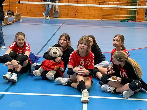 U13