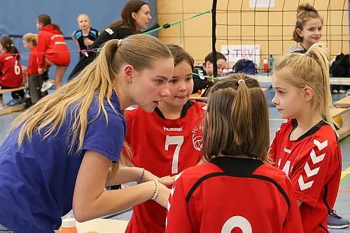 NB U12w