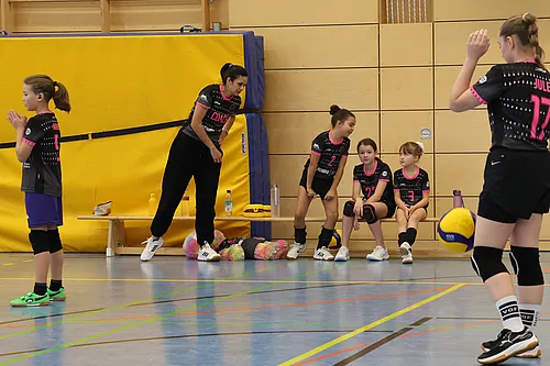U15